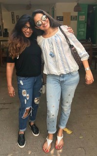 Andrea Jeremiah feet photo thumbnail