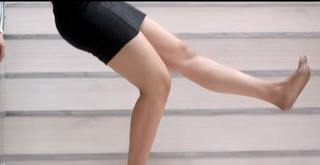 Andrea Jeremiah feet photo thumbnail