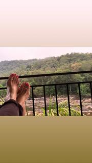 Andrea Jeremiah feet photo thumbnail