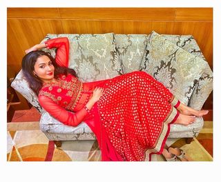 Andrea Jeremiah feet photo thumbnail
