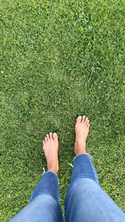 Andrea Jeremiah feet photo thumbnail