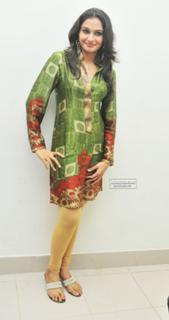 Andrea Jeremiah feet photo 5