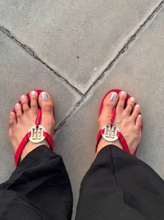 Andrea Jeremiah feet photo thumbnail