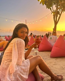 Andrea Jeremiah feet photo thumbnail