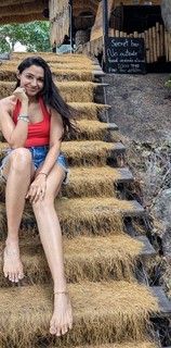 Andrea Jeremiah feet photo thumbnail