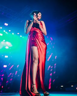 Andrea Jeremiah feet photo thumbnail