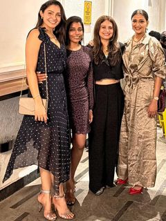 Andrea Jeremiah feet photo thumbnail