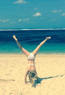 Andrea Kaiser feet photo thumbnail