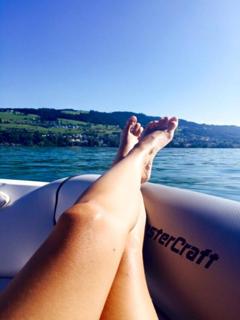 Andrea Kaiser feet photo thumbnail