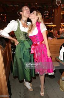 Andrea Kaiser feet photo thumbnail