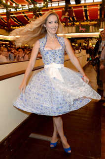 Andrea Kaiser feet photo thumbnail