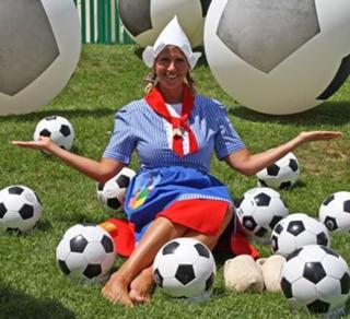 Andrea Kiewel feet photo thumbnail