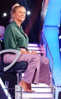 Andrea Kiewel feet photo thumbnail