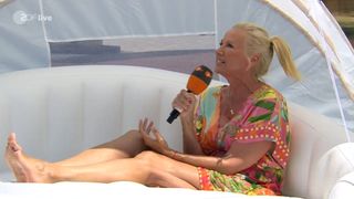 Andrea Kiewel feet photo 3