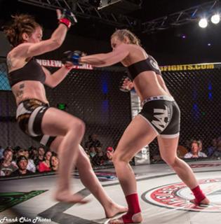 Andrea Lee feet photo 8