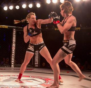 Andrea Lee feet photo 7