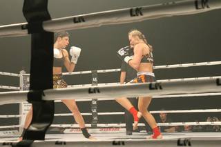 Andrea Lee feet photo 8