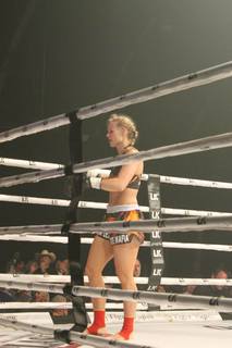 Andrea Lee feet photo 6