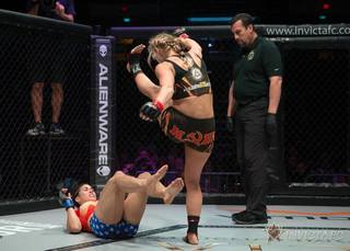 Andrea Lee feet photo 2