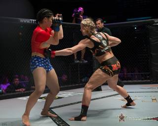 Andrea Lee feet photo 20
