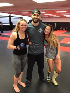 Andrea Lee feet photo 10