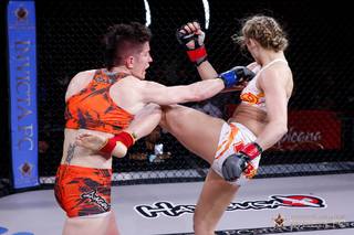 Andrea Lee feet photo 18