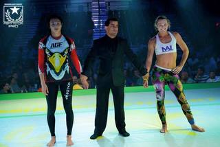 Andrea Lee feet photo 4