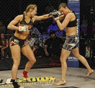 Andrea Lee feet photo 17
