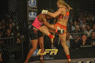 Andrea Lee feet photo 16