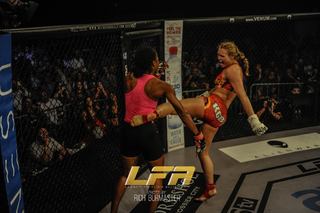 Andrea Lee feet photo 13