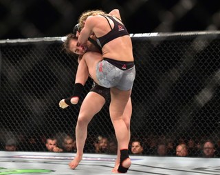 Andrea Lee feet photo 5