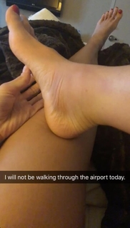 Andrea Lee feet photo 9