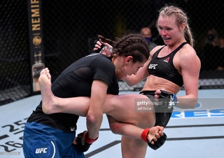 Andrea Lee feet photo 3