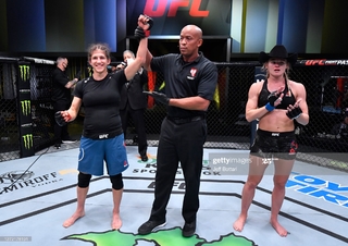 Andrea Lee feet photo 2