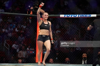 Andrea Lee feet photo 10