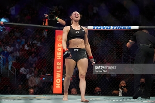 Andrea Lee feet photo 9