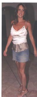 Andrea Legarreta feet photo thumbnail