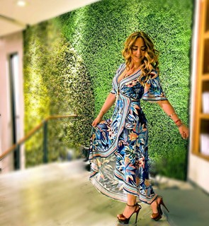 Andrea Legarreta feet photo thumbnail