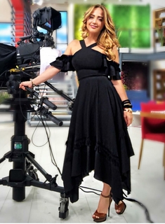 Andrea Legarreta feet photo thumbnail