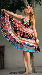Andrea Legarreta feet photo thumbnail