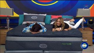 Andrea Legarreta feet photo thumbnail