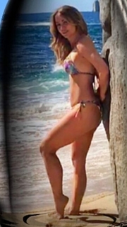 Andrea Legarreta feet photo thumbnail