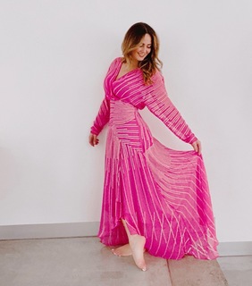 Andrea Legarreta feet photo thumbnail