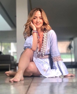 Andrea Legarreta feet photo thumbnail