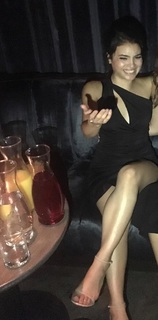 Andrea Londo feet photo thumbnail