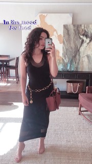 Andrea Londo feet photo thumbnail