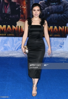Andrea Londo feet photo thumbnail