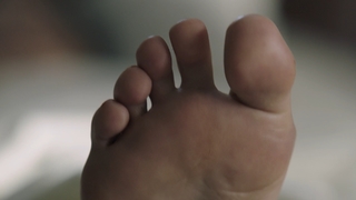 Andrea Londo feet photo thumbnail