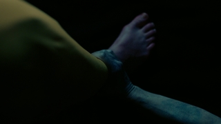Andrea Londo feet photo thumbnail