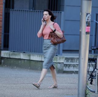 Andrea McLean feet photo thumbnail